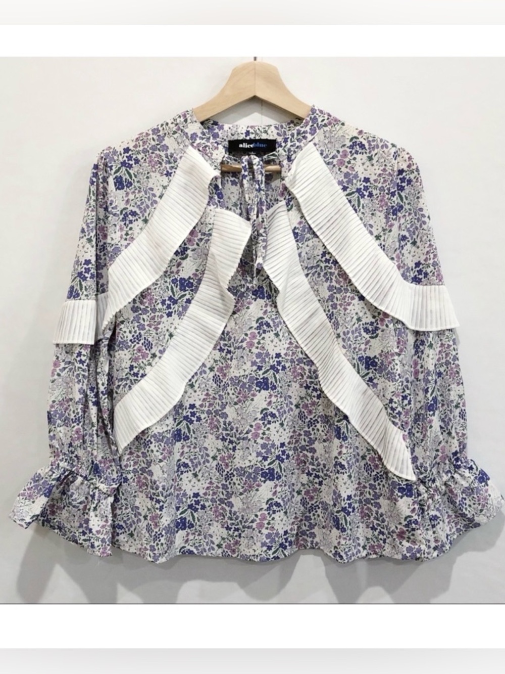 ALICE BLUE Lightweight Lavender Pink Floral Print Ruffle Tie-Neck Blouse MEDIUM